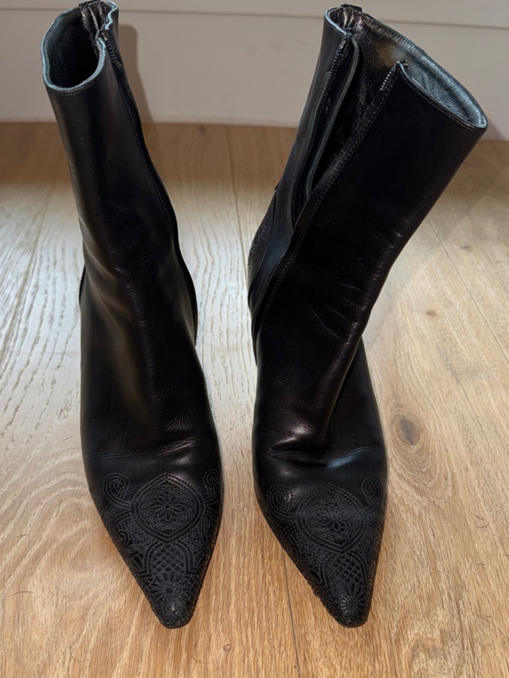 Prada Black Leather Patterned Boots, kitten heel